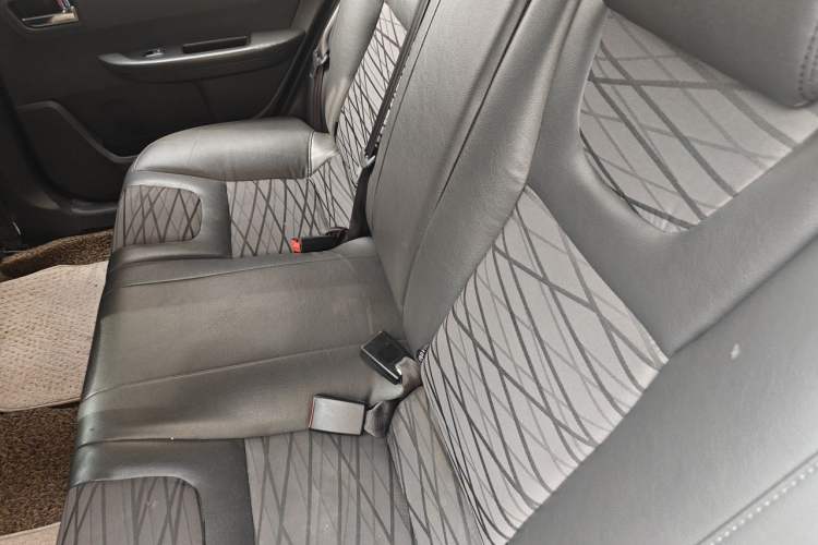 Used Cowin E3 2018 1.5L Automatic Luxury Version Left Rear Seat