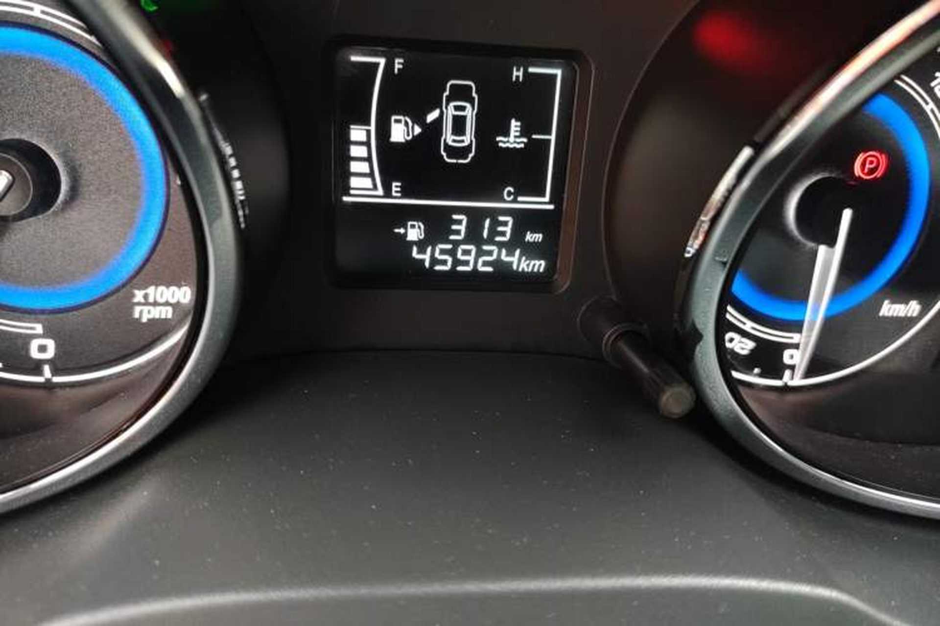 Used Cowin E3 2018 1.5L Manual Luxury Model Odometer Close Up