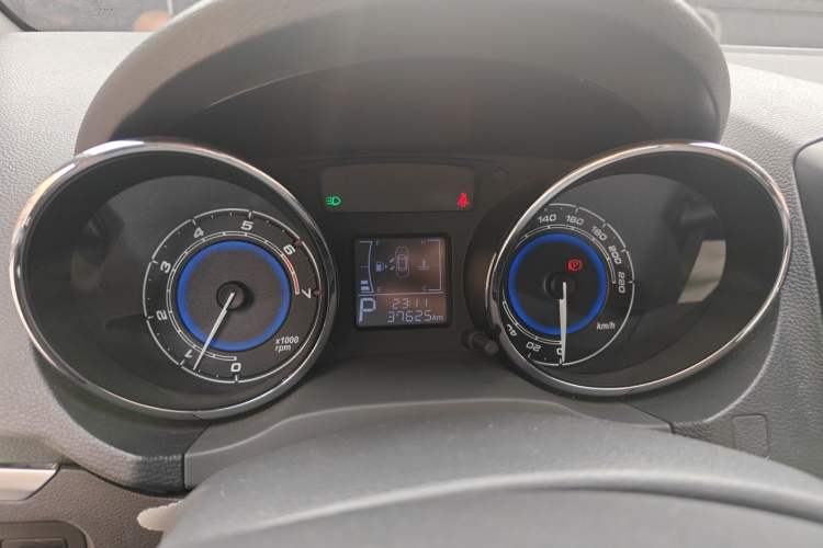 Used Cowin E3 2018 1.5L Automatic Luxury Version Odometer Close Up