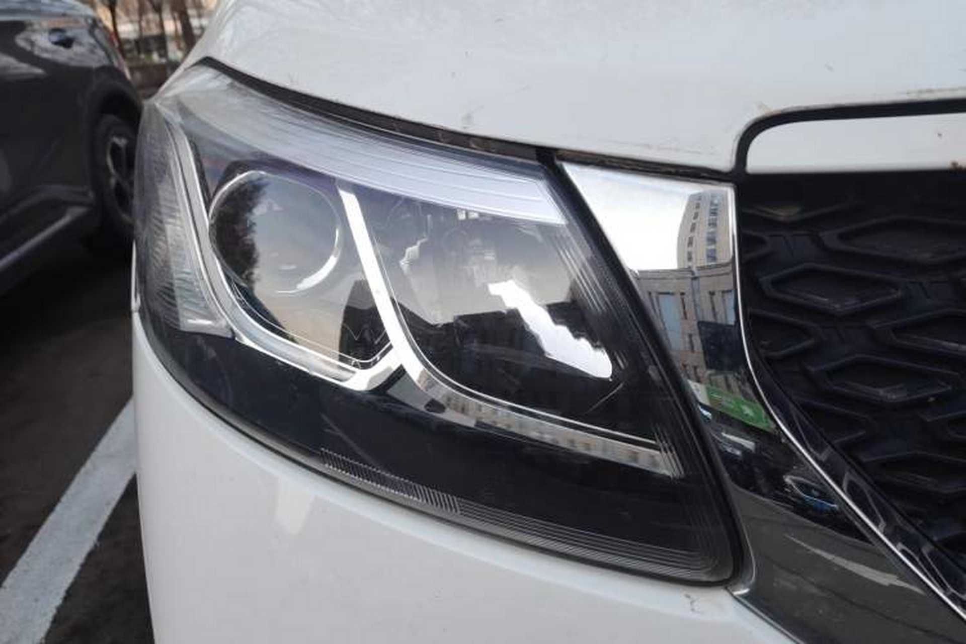 Used Cowin E3 2018 1.5L Manual Luxury Model Right Front Headlight