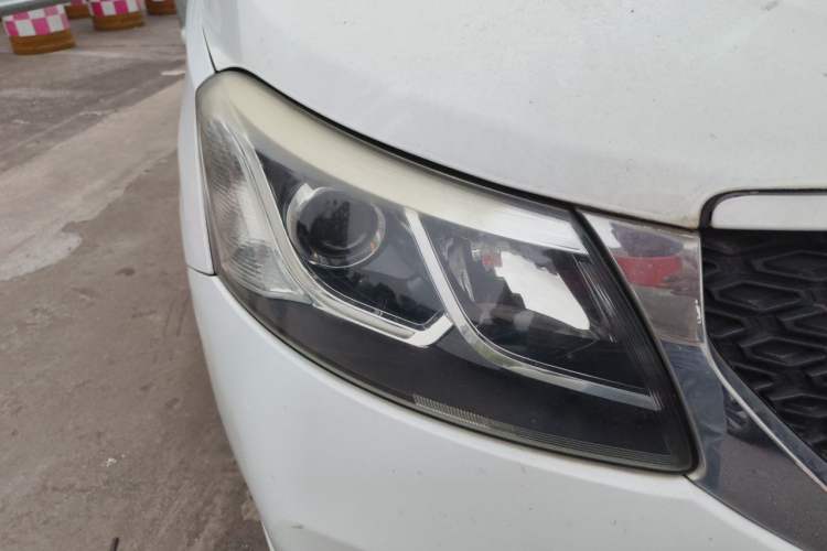 Used Cowin E3 2018 1.5L Manual Luxury Model Right Front Headlight