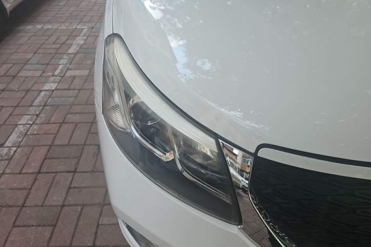 Used Cowin E3 2018 1.5L Automatic Luxury Version Right Front Headlight