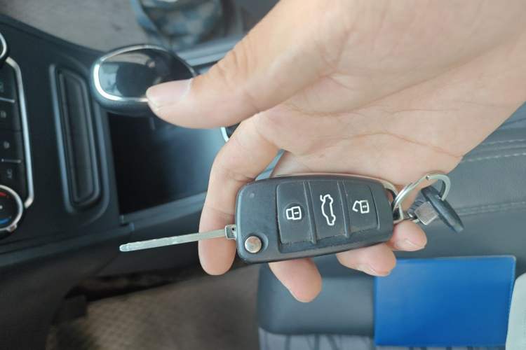 Used Cowin E3 2018 1.5L Automatic Luxury Version Vehicle Key