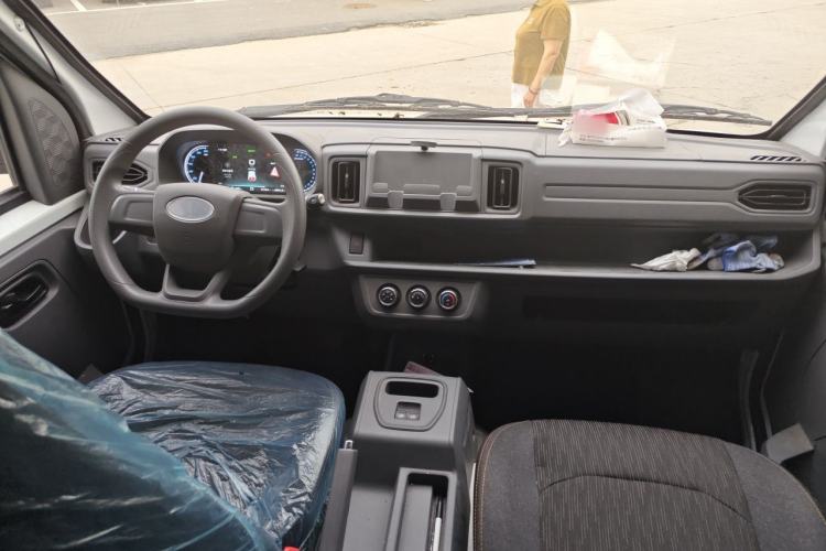 Used Cowin Kaiyi Jiangtun E5 2025 Model Economy Edition—36.8kWh 6-seater Center Console