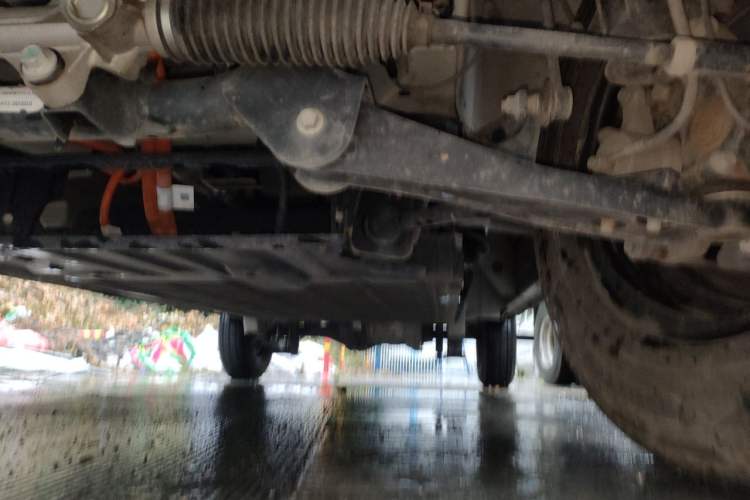 Used Cowin Kaiyi Jiangtun E5 2025 Model Economy Edition—36.8kWh 6-seater Chassis Front Left