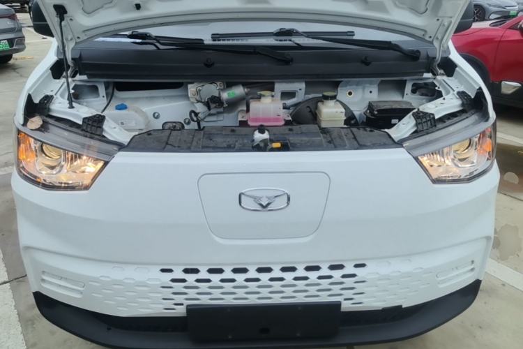 Used Cowin Kaiyi Jiangtun E5 2025 Model Economy Edition—36.8kWh 6-seater Engine Bay
