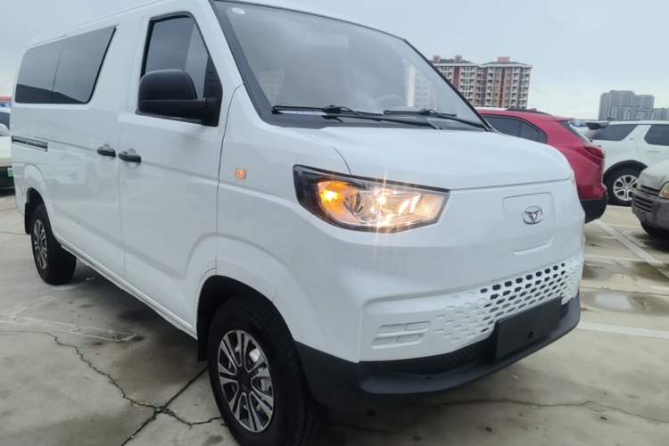 Used Cowin Kaiyi Jiangtun E5 2025 Model Economy Edition—36.8kWh 6-seater Front Right 45 Deg