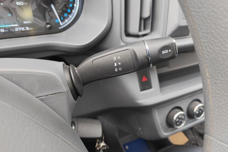 Used Cowin Kaiyi Jiangtun E5 2025 Model Economy Edition—36.8kWh 6-seater Gear Lever