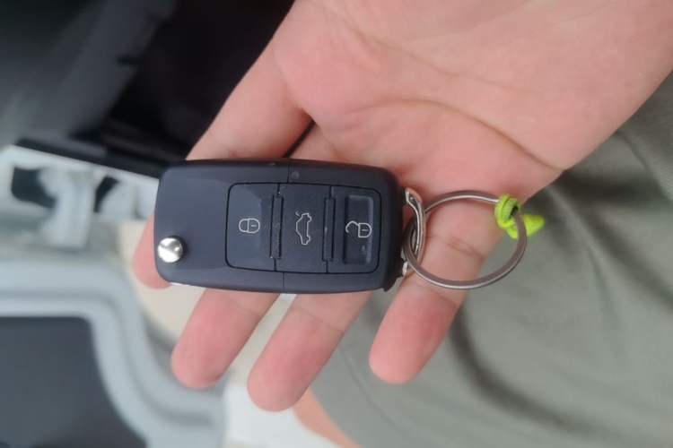 Used Cowin Kaiyi Jiangtun E5 2025 Model Economy Edition—36.8kWh 6-seater Interior 1
