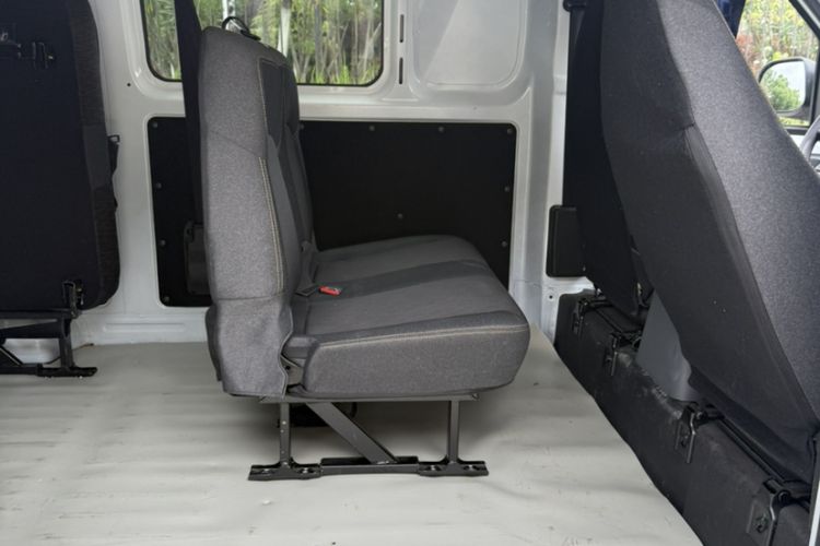 Used Cowin Kaiyi Jiangtun E5 2025 Model Economy Edition—36.8kWh 6-seater Interior 6