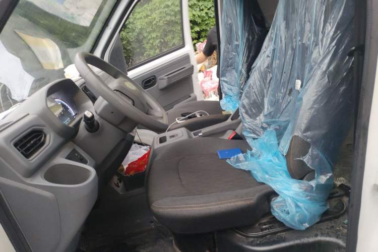 Used Cowin Kaiyi Jiangtun E5 2025 Model Economy Edition—36.8kWh 6-seater Left Front Seat