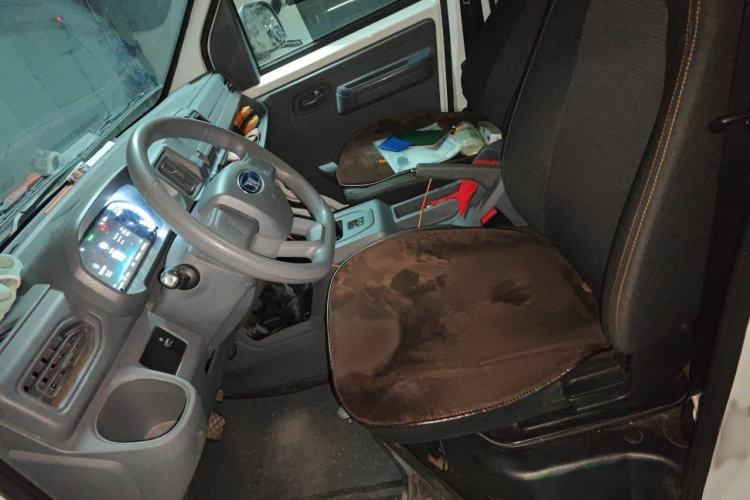 Used Cowin Kaiyi Jiangtun E5 2025 Model Economy Edition—36.8kWh 6-seater Left Front Seat