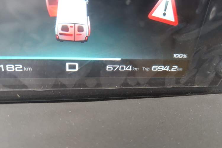 Used Cowin Kaiyi Jiangtun E5 2025 Model Economy Edition—36.8kWh 6-seater Odometer Close Up