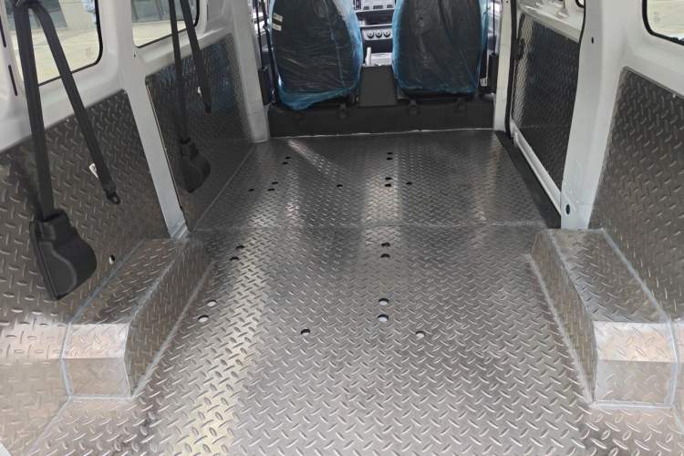 Used Cowin Kaiyi Jiangtun E5 2025 Model Economy Edition—36.8kWh 6-seater Trunk
