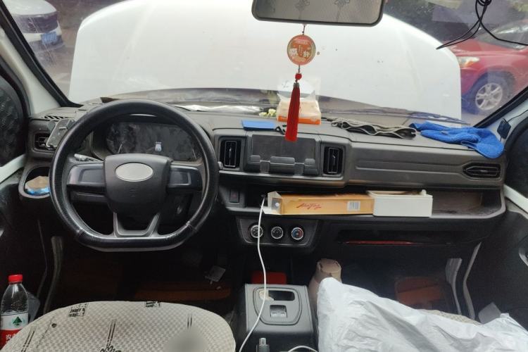 Used Cowin Kaiyi Jiangtun E7 2025 Model—Economy Version, 50.38 kWh, 7-seater Center Console