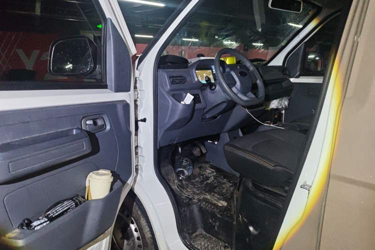 Used Cowin Kaiyi Jiangtun E7 2025 Model—Economy Version, 50.38 kWh, 6-seater Driver Seat