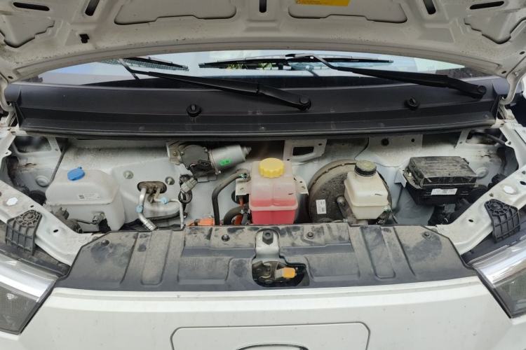 Used Cowin Kaiyi Jiangtun E7 2025 Model—Economy Version, 50.38 kWh, 7-seater Engine Bay