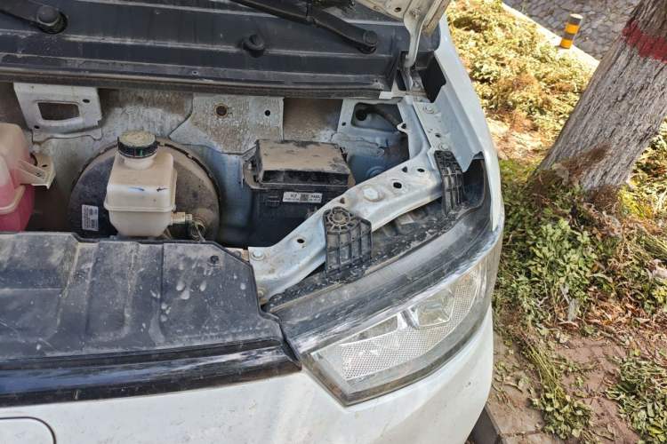 Used Cowin Kaiyi Jiangtun E7 2025 Model—Economy Version, 50.38 kWh, 6-seater Engine Bay Left