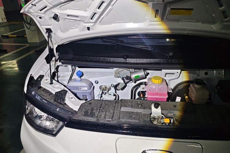 Used Cowin Kaiyi Jiangtun E7 2025 Model—Economy Version, 50.38 kWh, 6-seater Engine Bay Right