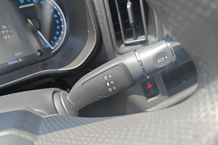 Used Cowin Kaiyi Jiangtun E7 2025 Model—Economy Version, 50.38 kWh, 6-seater Gear Lever