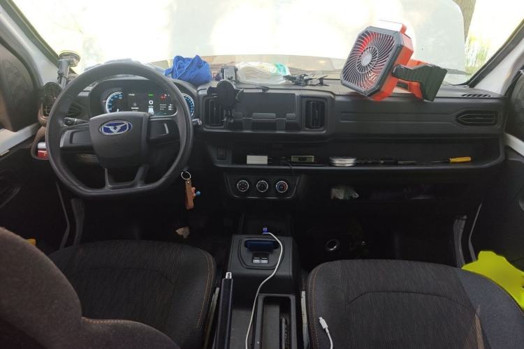 Used Cowin Kaiyi Jiangtun E7 2025 Model—Entrepreneur Version, 50.38 kWh, 6-seater Interior 2