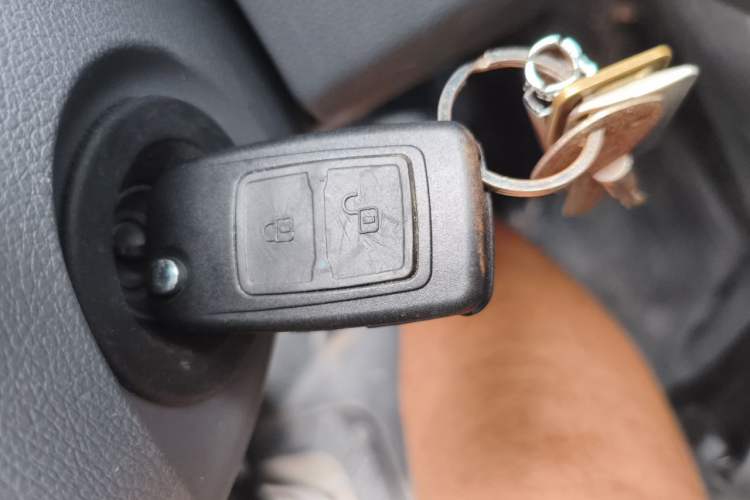 Used Cowin Kaiyi Jiangtun E7 2025 Model—Entrepreneur Version, 41.86 kWh, 6-seater Vehicle Key