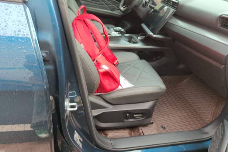 Used Cowin Kunlun 2023 Kunlun 500 Starry Edition Right Front Seat