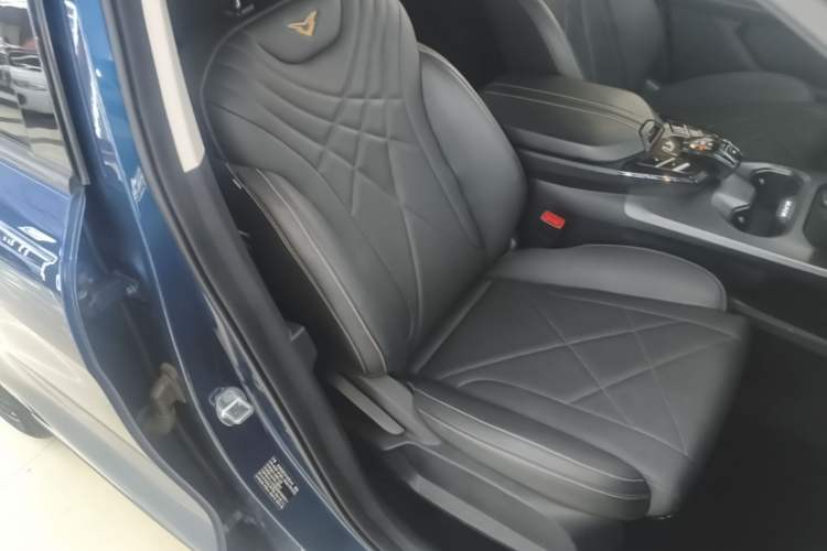 Used Cowin Kunlun 2023 Kunlun 500 Skyline Edition Right Front Seat