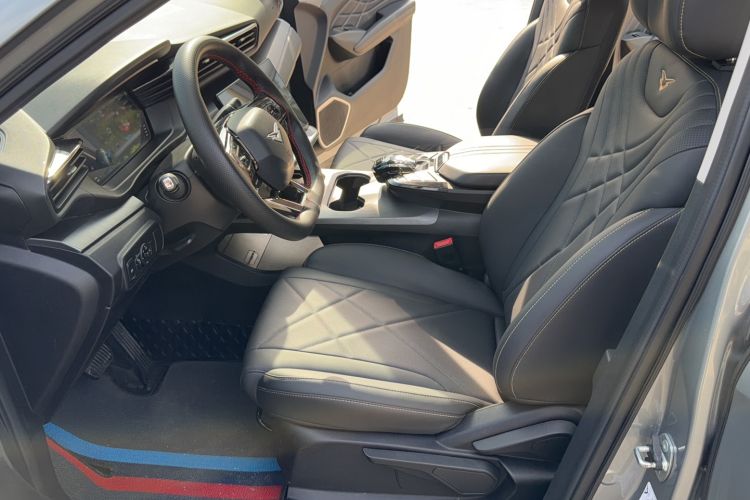 Used Cowin Kunlun 2023 Kunlun 300 Plateau Edition Left Front Seat