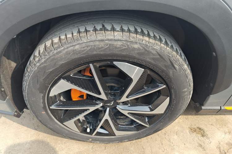 Used Cowin Kunlun 2023 Kunlun 300 Skyline R Edition Left Front Wheel Hub