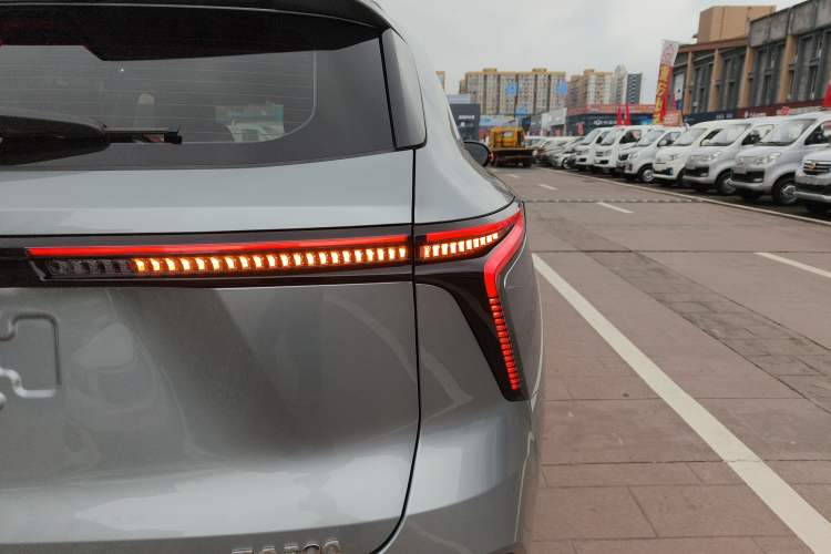 Used Cowin Kunlun 2023 Kunlun 300 Mountain Peak Edition Right Rear Taillight