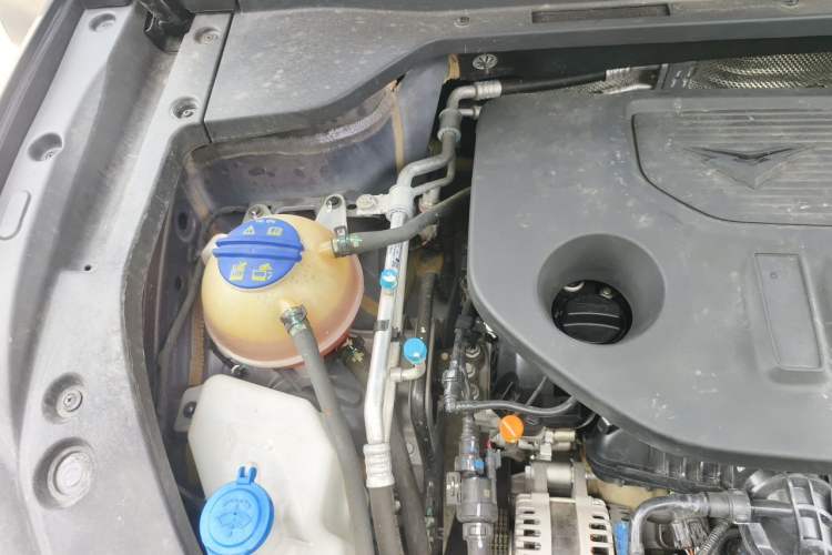 Used Cowin Kunlun 2023 Kunlun 300 Celestial Edition Engine Bay Right