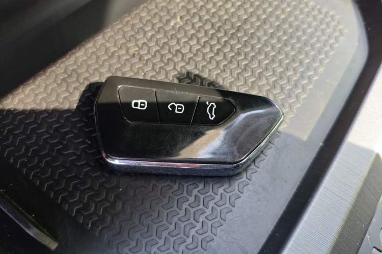 Used Cowin Kunlun 2023 Kunlun 300 Mountain Peak R Edition Interior 1