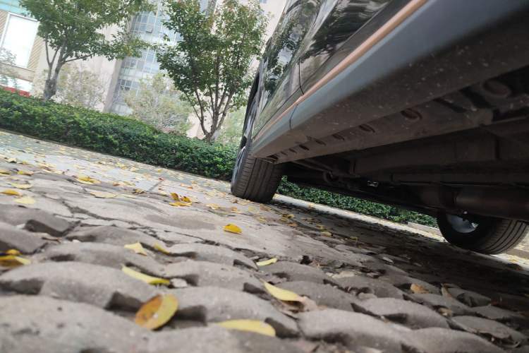 Used Cowin Kunlun 2023 Kunlun 500 Starry Edition Left Side Sill