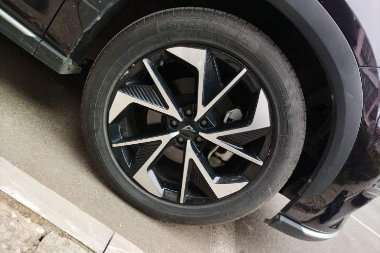 Used Cowin Kunlun 2023 Kunlun 500 Skyline Edition Right Front Wheel Hub