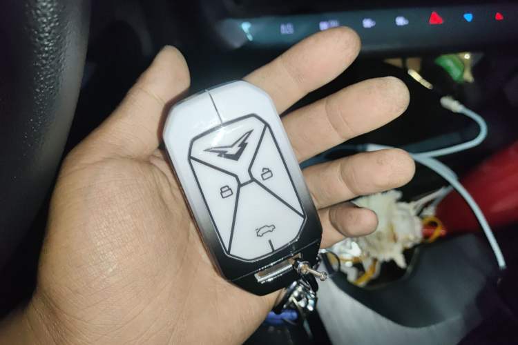 Used Cowin Kunlun 2023 Kunlun 300 Plateau Edition Interior 1