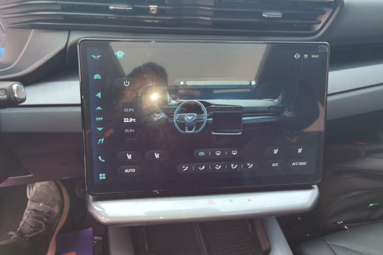 Used Cowin Kunlun 2023 Kunlun 300 Starry Edition Audio And AC Panel
