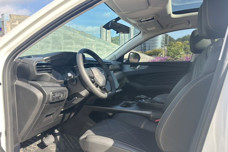 Used Cowin Kunlun 2023 Kunlun 300 Mountain Peak Edition Interior 3