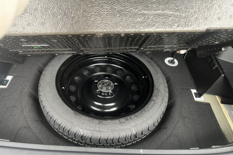 Used Cowin Kunlun 2023 Kunlun 300 Mountain Peak R Edition Interior 5