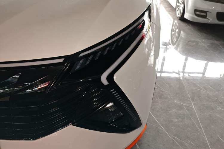 Used Cowin Kunlun 2023 Kunlun 300 Mountain Peak R Edition Left Front Headlight