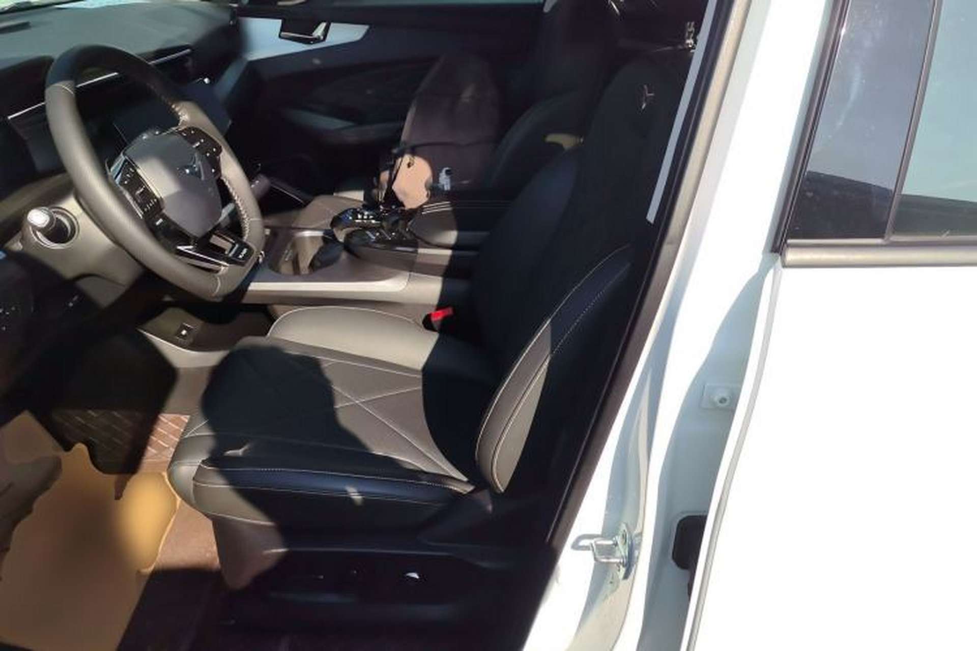 Used Cowin Kunlun 2023 Kunlun 500 Starry Edition Left Front Seat