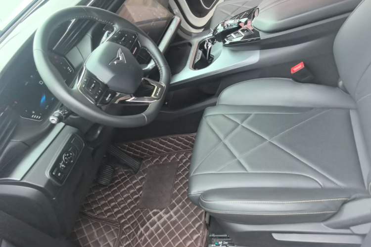 Used Cowin Kunlun 2023 Kunlun 300 Mountain Peak Edition Left Front Seat