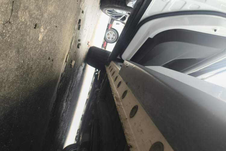 Used Cowin Kunlun 2023 Kunlun 500 Starry Edition Left Side Sill