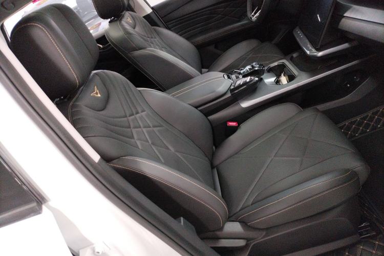 Used Cowin Kunlun 2023 Kunlun 300 Mountain Peak Edition Right Front Seat