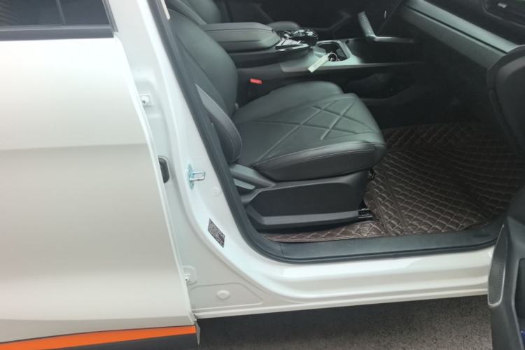 Used Cowin Kunlun 2023 Kunlun 300 Mountain Peak Edition Right Front Seat