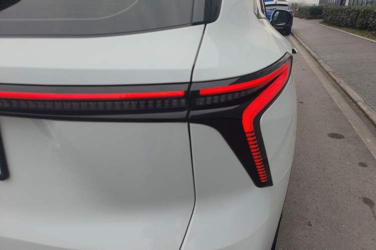 Used Cowin Kunlun 2023 Kunlun 300 Starry Edition Right Rear Taillight
