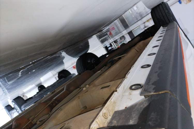 Used Cowin Kunlun 2023 Kunlun 300 Mountain Peak Edition Right Side Sill