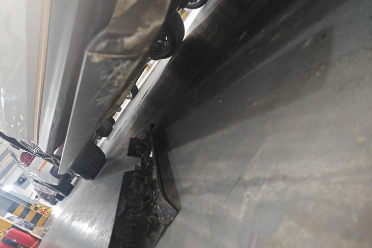 Used Cowin Kunlun 2023 Kunlun 500 Starry Edition Right Side Sill