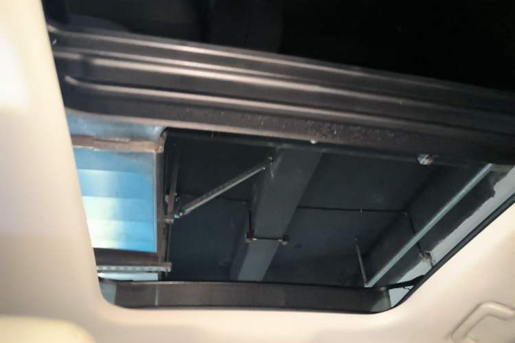 Used Cowin Kunlun 2024 Facelifted Kunlun iHD 150km Starry Sky Edition Headliner