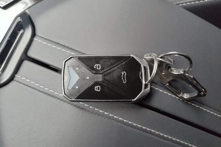 Used Cowin Kunlun 2024 Kunlun iHD 150km Mountain Peak Edition Interior 1
